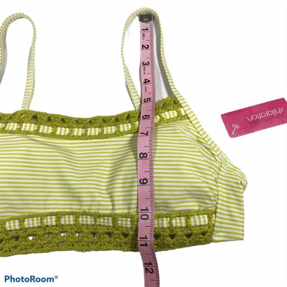 Xhilaration Womens Size Medium Swim Bikini Top Striped Yellow New With Tags - Picture 10 of 12